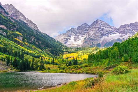 Hiking Maroon Bells in Aspen, Colorado - Wayfaring With Wagner