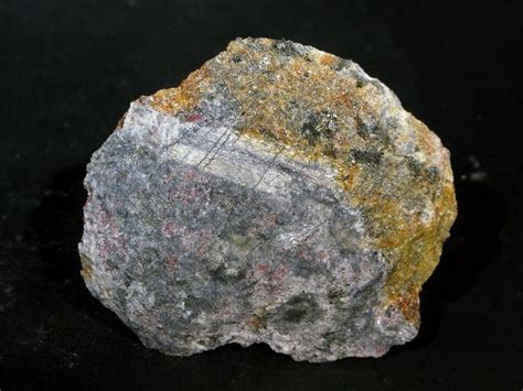 Sillimanite | Rock minerals, Gems and minerals, Crystals minerals