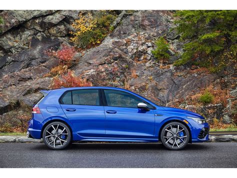 2023 Volkswagen Golf R: 36 Exterior Photos | U.S. News