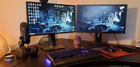 How to set up dual monitors | PC Gamer