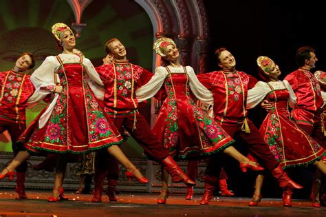 Russian folk dance show – Tour-Moscow, Tours guiados por Moscú