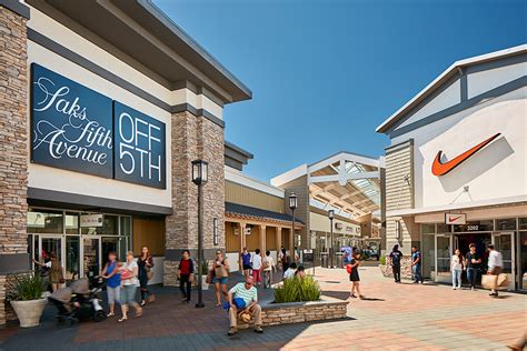 Livermore Premium Outlets (Paragon Outlets) - Outlet mall in California ...