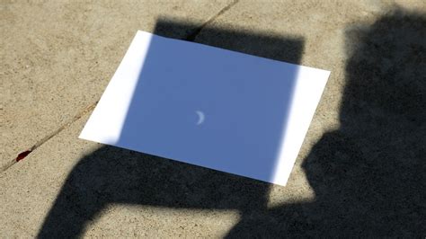 How To Make A Pinhole Projector For Viewing The Solar Eclipse