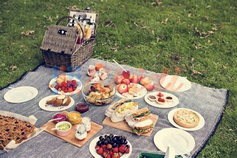 Pick nick, Annaba | Vegan picnic food, Vegan picnic, Picnic foods