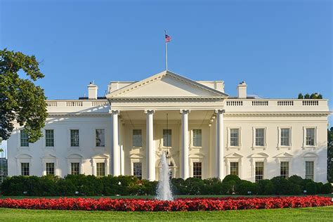 Who Was the First American President to Live in the White House ...