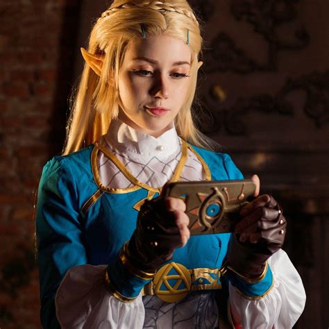 [BoTW] Zelda cosplay by Anastasia Komori : r/zelda