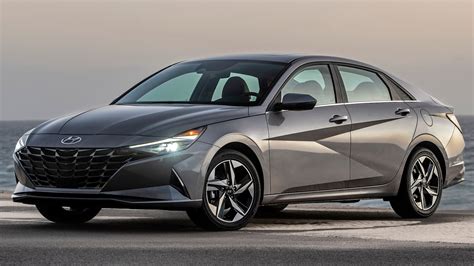 2022 Hyundai Elantra Hybrid Prices, Reviews, and Photos - MotorTrend