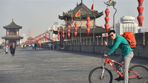 Xi'an City Wall: Military fort turned city park | CNN