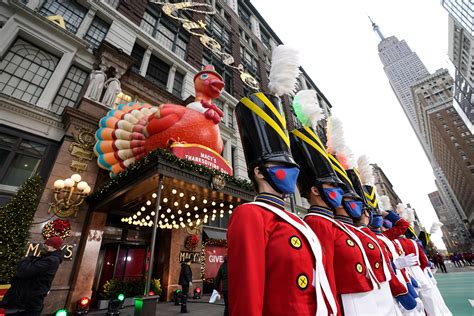 Macy's Thanksgiving Day Parade 2023: Performers, New Balloons, How to ...