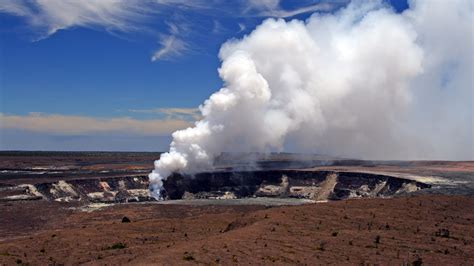 Hilo, Hawaii Kilauea Summit & Volcano House Heritage Experience ...