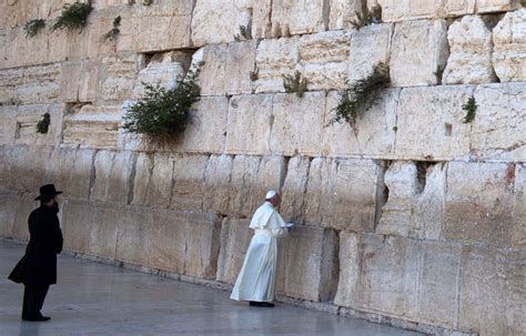 Is Jerusalem's Western Wall falling down? | The Times of Israel