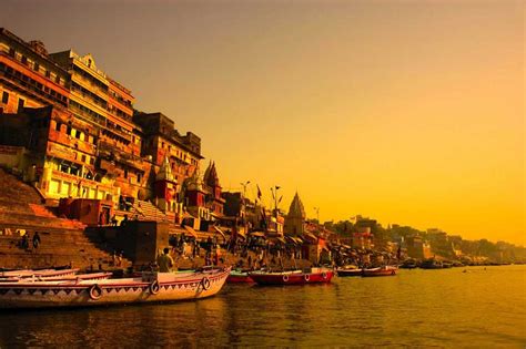 25 Ghats in Varanasi - An Abode To Liberate Your Soul