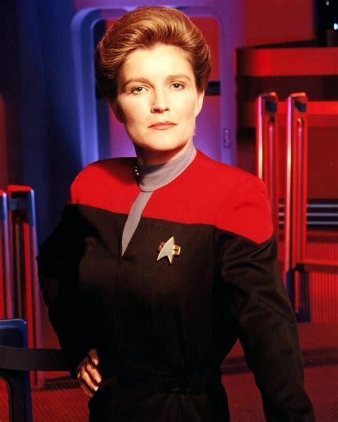 Kate Mulgrew To Star In Live Action Star Trek: Janeway Series | GIANT ...