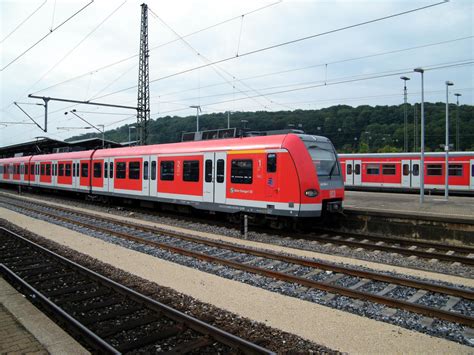 File:S-Bahn Stuttgart in Plochingen.jpg - Wikimedia Commons