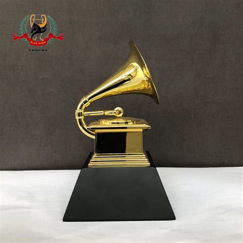 Metal Custom Logo Gold Grammy Award Trophy Zinc Trophies Made in China ...