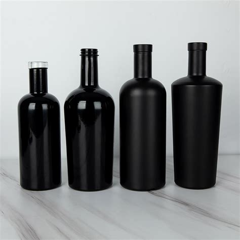 China Custom Matte Glossy Black Alcohol Glass Bottles factory and ...