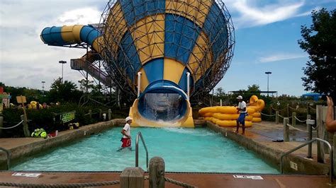 Six Flags water park 3 - YouTube