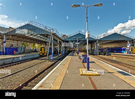 Inverness scotland railway hi-res stock photography and images - Alamy