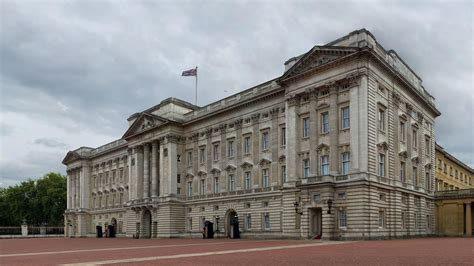 Buckingham Palace | London All Info & New Photos | World