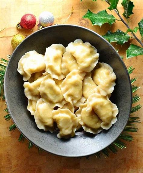 Polish Cheese and Potato Dumplings (Pierogi Ruskie) - Everyday Healthy ...