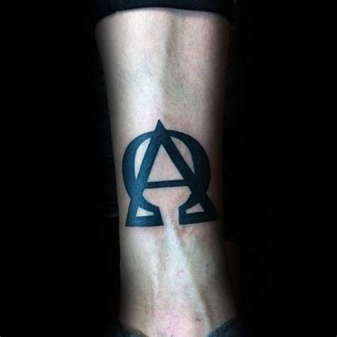 30 Alpha Omega Tattoo Designs für Männer - Griechische Pracht | Alpha ...