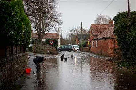 Updated Nottingham weather forecast shows when torrential rain will ...