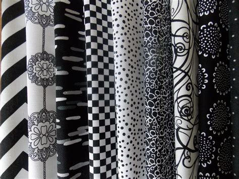 Black and White Fabric 40 Piece 2.5" Strip Jelly Roll Quilt Fabric 100% ...