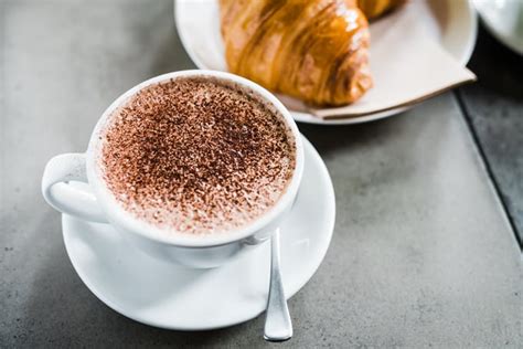 Lune Croissanterie Melbourne Fitzroy - Coco & Vine