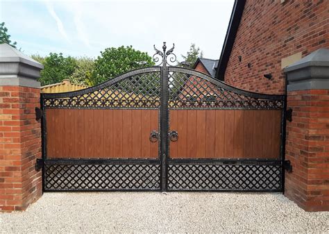 Aluminium Driveway Gates | North Valley Forge