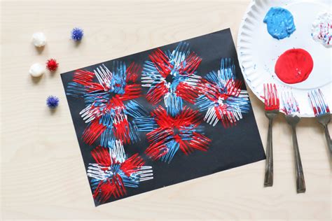 Fork Stamped Fireworks Craft - Toddler at Play