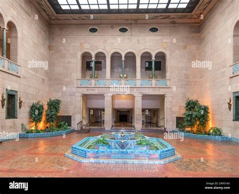 Joslyn art museum omaha hi-res stock photography and images - Alamy