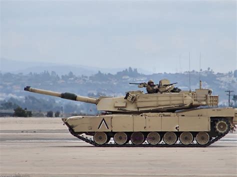 USMC M1A1 Abrams Main Battle Tank | Defence Forum & Military Photos ...