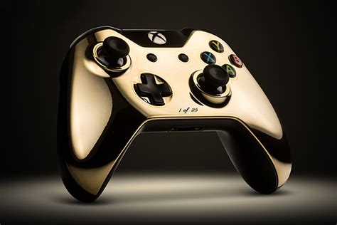 24K Gold Xbox One & PS4 controllers for classy gaming