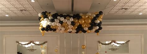 New Year's Eve Balloon Decor