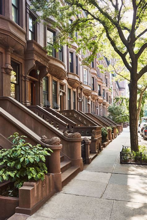 New York City Brownstones Maintain Their 150-Year-Old Mystique ...