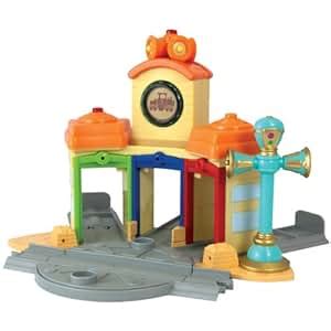 Chuggington Trainee Roundhouse with Vee: Amazon.co.uk: Toys & Games