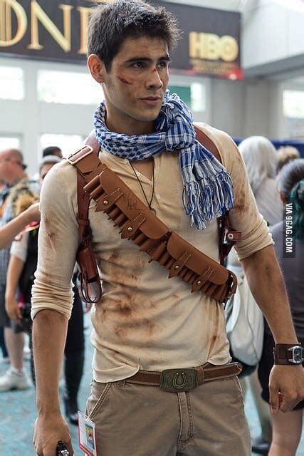 Nathan Drake cosplay 😍 : r/gaymers