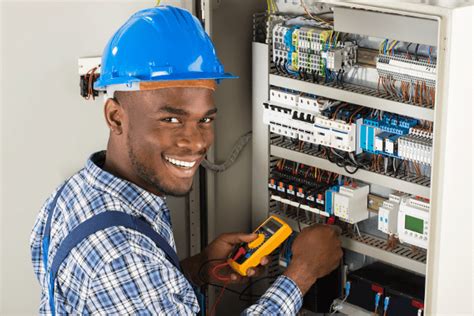 How to Become an Electrician: The 6 Basic Steps