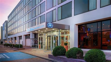 Gatwick Airport Hotels - Hilton London Gatwick Airport