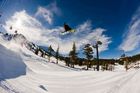 Mammoth Mountain Ski Resort: Riding So High in the Sky | Snowboarding ...