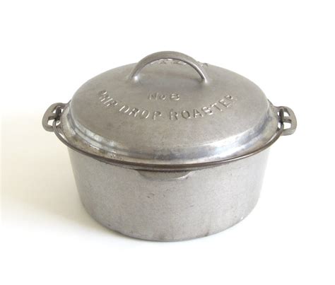 Wagner Ware Cast Aluminum Dutch Oven Drip Drop Roaster No. 8