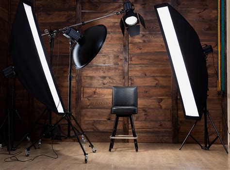 Choosing an LED for Photo: Point-Source or Light Panel? | B&H eXplora