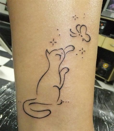 116 Minimalistic Cat Tattoos For Cat Lovers