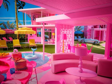 Barbie's Dreamhouse and Pink Carpet Party - Decor To Adore