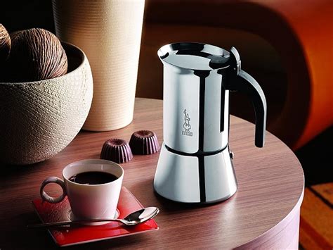 6 Best 4-Cup Stainless Steel Coffee Makers For Long-Term Use