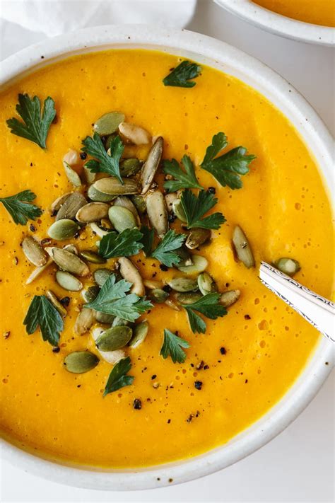 Roasted Butternut Squash Soup | Downshiftology