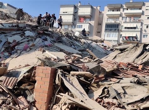 Turkey hit by 7.0 magnitude earthquake