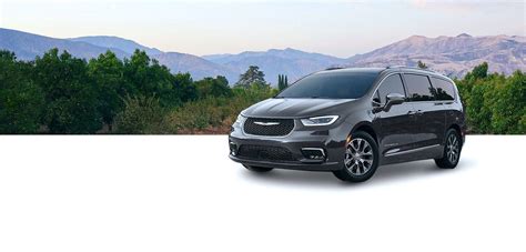 2022 Chrysler Pacifica Hybrid Minivan | MPG, Range & More