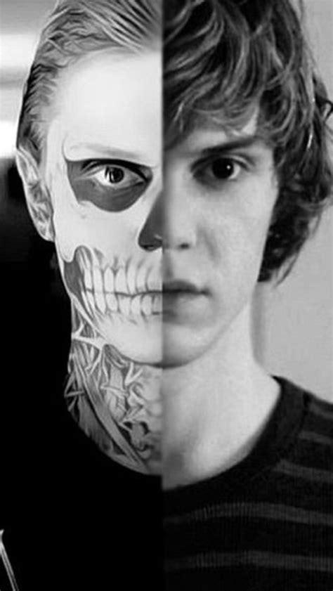 Tate Langdon/Evan Peters lockscreens!!