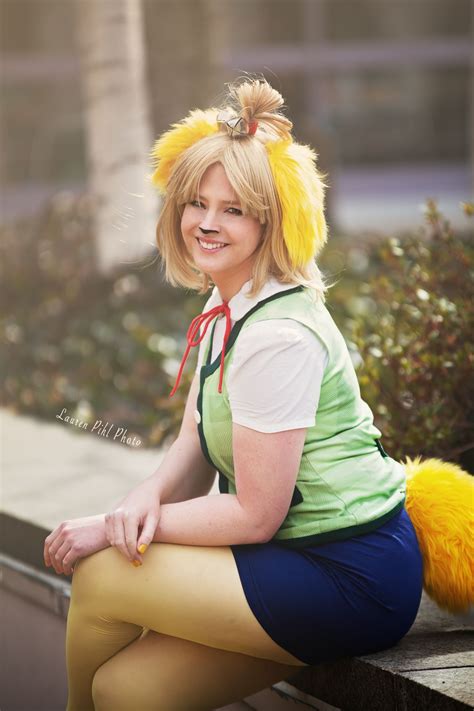 Animal Crossing: Isabelle Cosplay [Self] | Animal halloween costumes ...